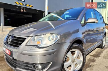 Минивэн Volkswagen Touran 2007 в Киеве