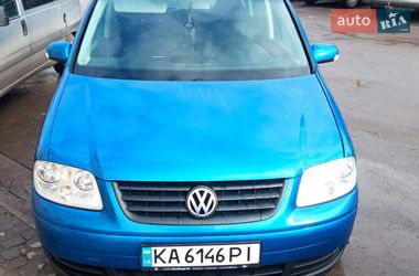 Минивэн Volkswagen Touran 2004 в Бучаче