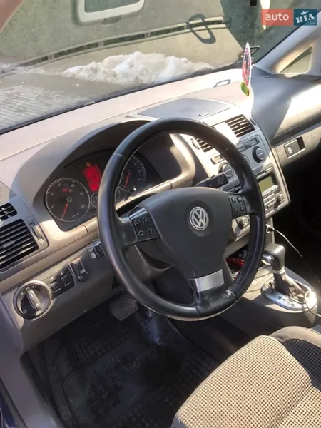 Volkswagen Touran 2010 VIN WVGZZZ1TZAW076116 фото оголошення 12 з 48