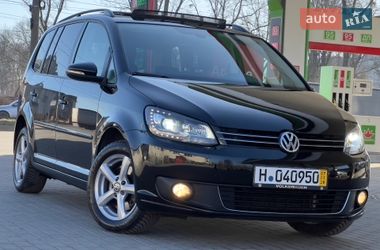 Мінівен Volkswagen Touran 2014 в Житомирі