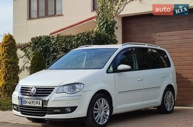 Минивэн Volkswagen Touran 2009 в Одессе
