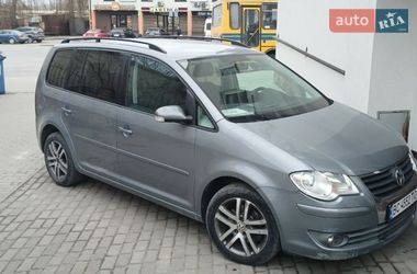 Минивэн Volkswagen Touran 2008 в Городке