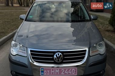 Мінівен Volkswagen Touran 2008 в Чернігові