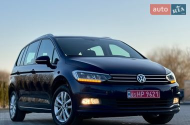 Микровэн Volkswagen Touran 2017 в Тернополе