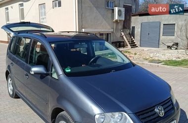 Мінівен Volkswagen Touran 2004 в Білгороді-Дністровському