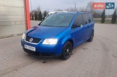 Мінівен Volkswagen Touran 2004 в Нововолинську