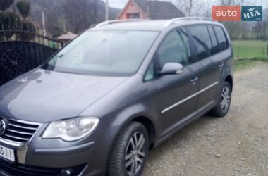 Минивэн Volkswagen Touran 2007 в Нереснице