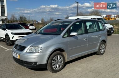 Мінівен Volkswagen Touran 2004 в Луцьку