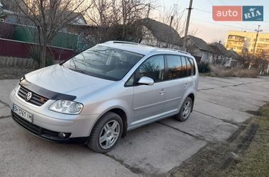Мінівен Volkswagen Touran 2006 в Кілії