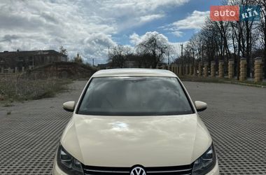Минивэн Volkswagen Touran 2014 в Тульчине