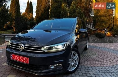 Мікровен Volkswagen Touran 2017 в Хусті