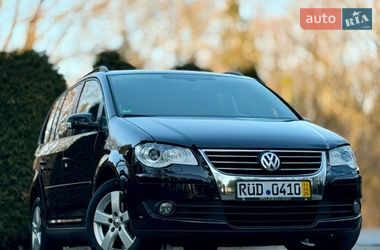 Мінівен Volkswagen Touran 2008 в Дрогобичі