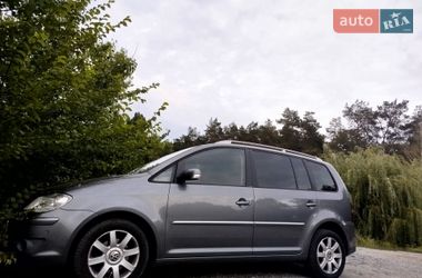 Минивэн Volkswagen Touran 2007 в Днепре