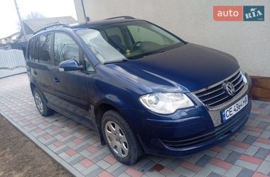 Минивэн Volkswagen Touran 2009 в Кельменцах