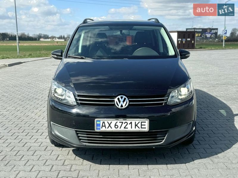 Volkswagen Touran 2011