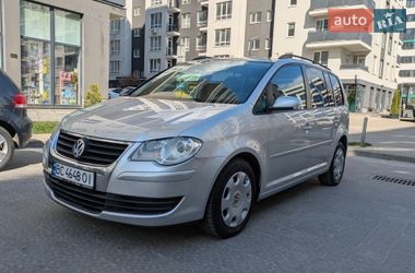 Минивэн Volkswagen Touran 2008 в Львове