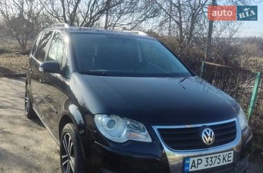 Минивэн Volkswagen Touran 2008 в Запорожье