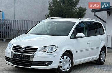 Мінівен Volkswagen Touran 2008 в Тернополі