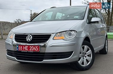 Минивэн Volkswagen Touran 2009 в Лубнах