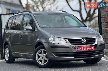 Мінівен Volkswagen Touran 2008 в Запоріжжі