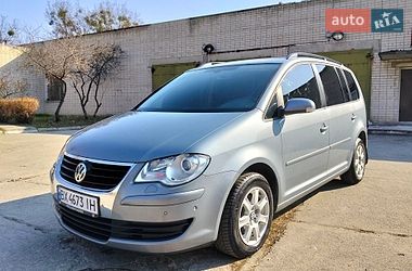 Минивэн Volkswagen Touran 2007 в Нетешине