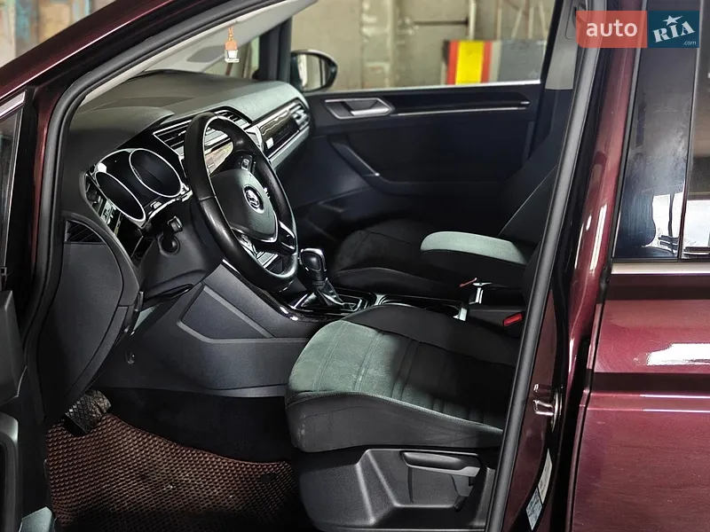 Volkswagen Touran 2019 VIN WVGZZZ1TZLW010962 фото оголошення 5 з 52