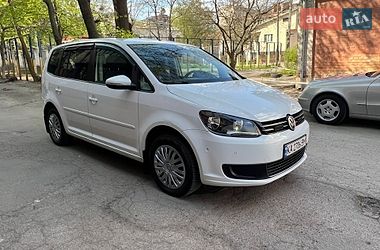 Минивэн Volkswagen Touran 2014 в Виннице