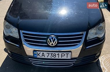 Минивэн Volkswagen Touran 2007 в Киеве