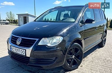 Минивэн Volkswagen Touran 2008 в Львове
