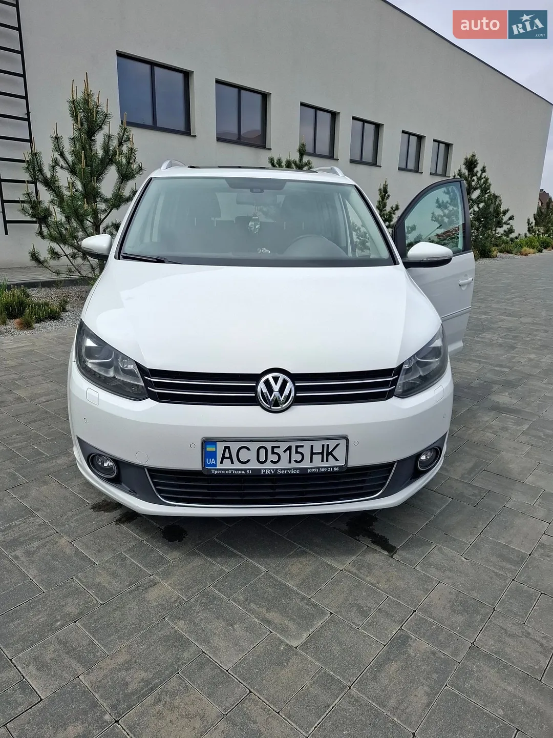 2011 Volkswagen Touran - фото 1