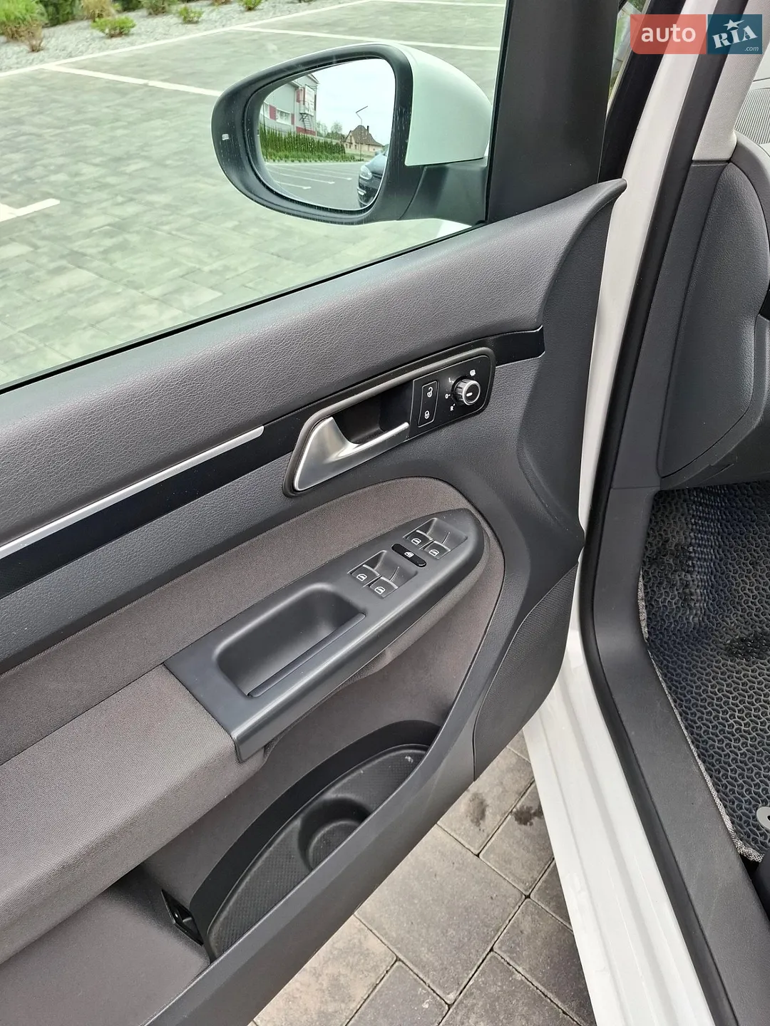 2011 Volkswagen Touran - мініатюра 19