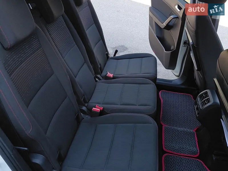 Volkswagen Touran 2017 VIN WVGZZZ1TZJW023574 фото оголошення 19 з 46