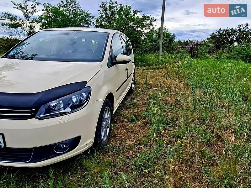 Volkswagen Touran 2014