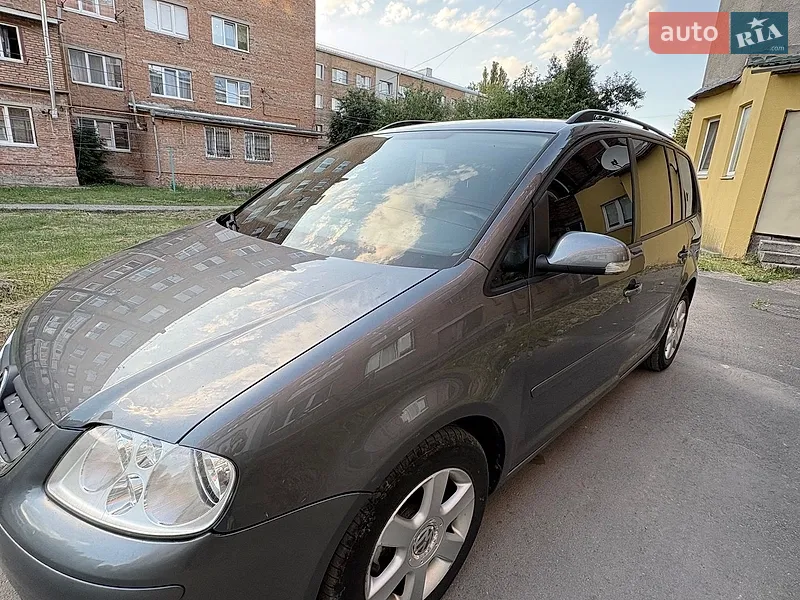 Volkswagen Touran