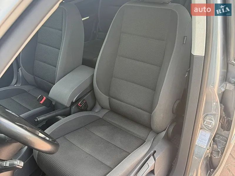 Volkswagen Touran 2009 VIN WVGZZZ1TZAW040023 фото оголошення 13 з 76