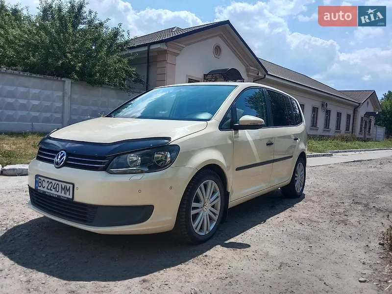 Volkswagen Touran 2012