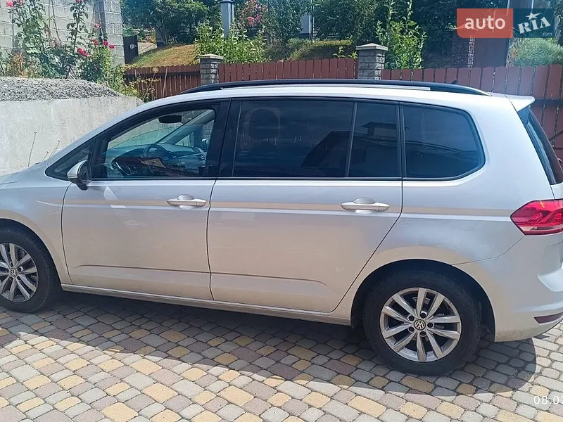 Volkswagen Touran