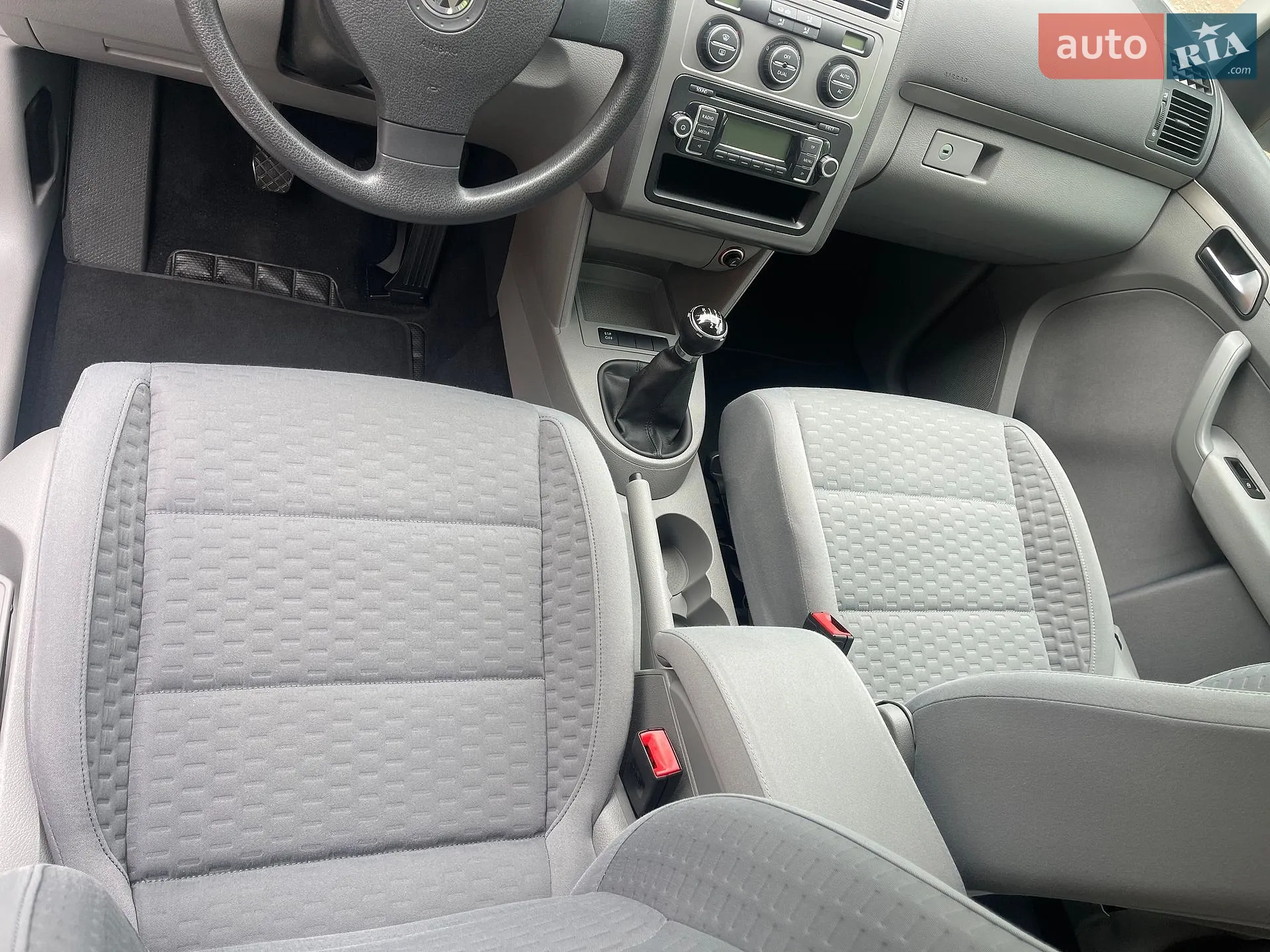 2010 Volkswagen Touran - мініатюра 63