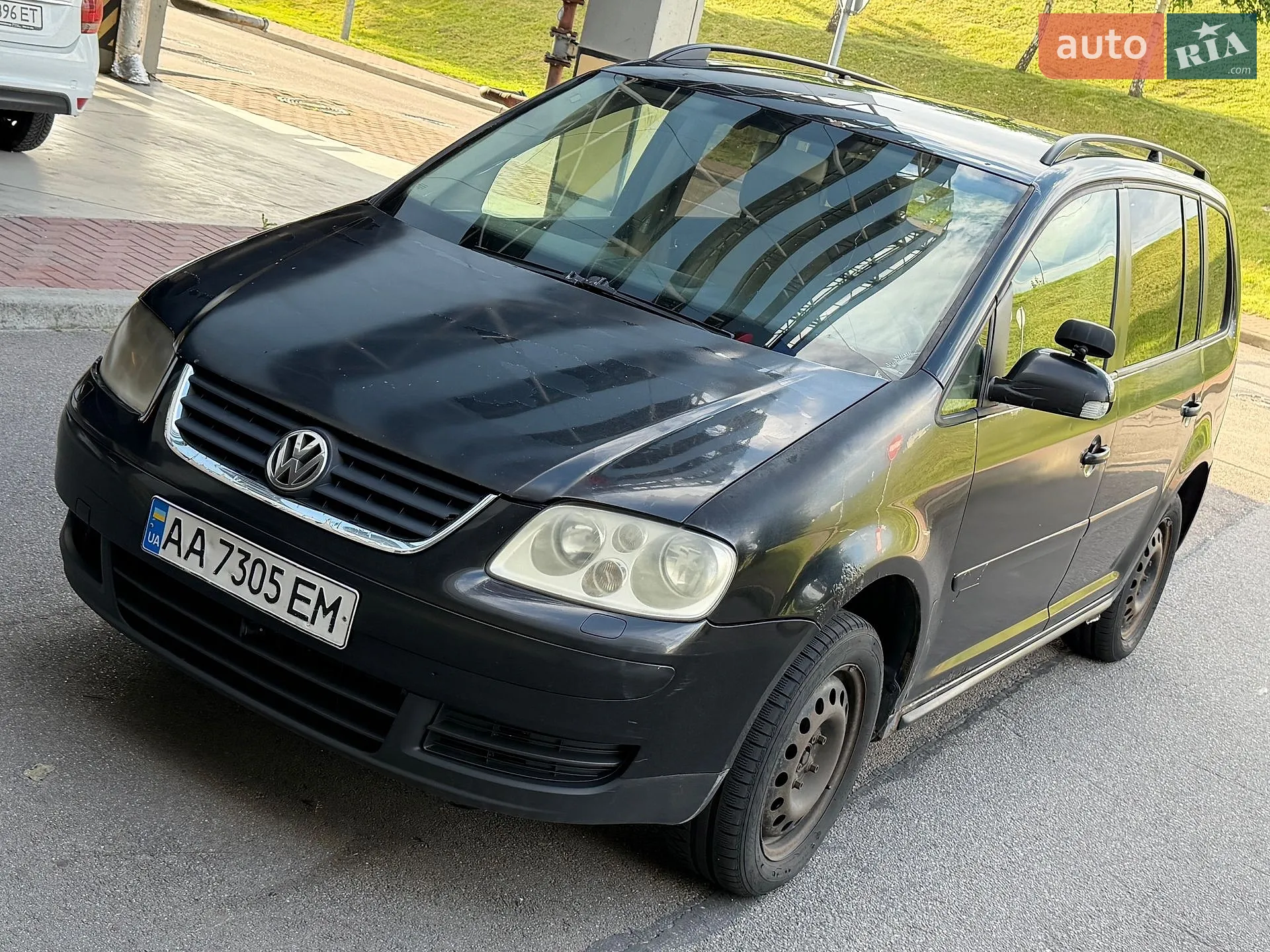 Volkswagen Touran 2004 VIN WVGZZZ1TZ4W171770 фото оголошення 30 з 78