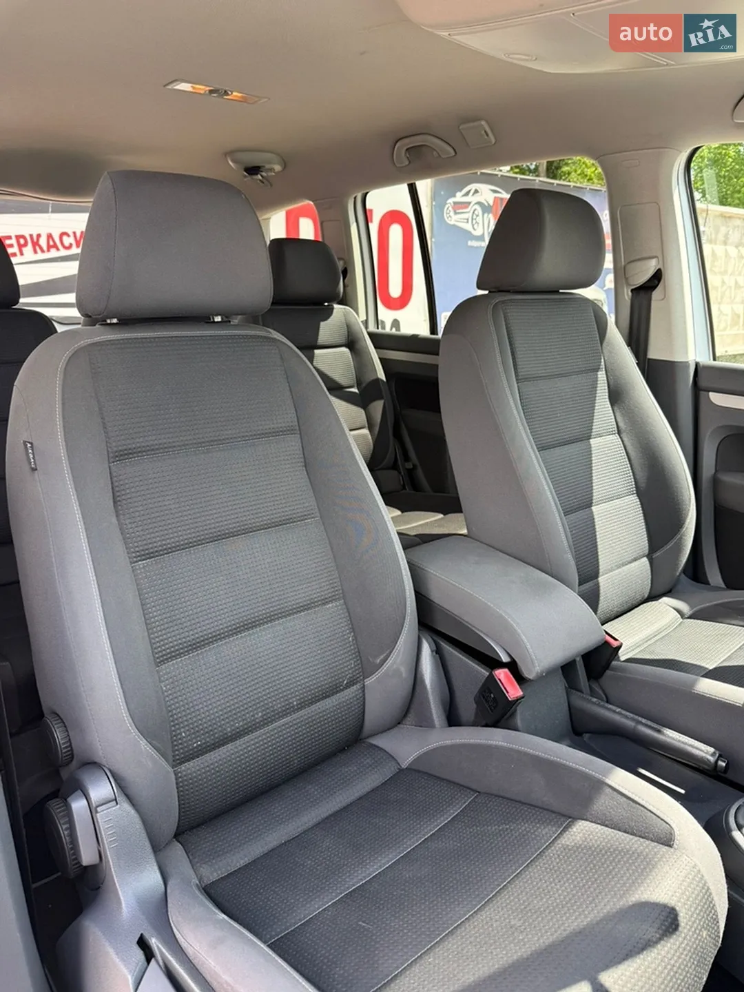 2010 Volkswagen Touran - мініатюра 13