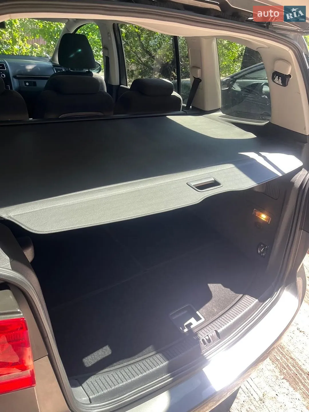 2010 Volkswagen Touran - мініатюра 43