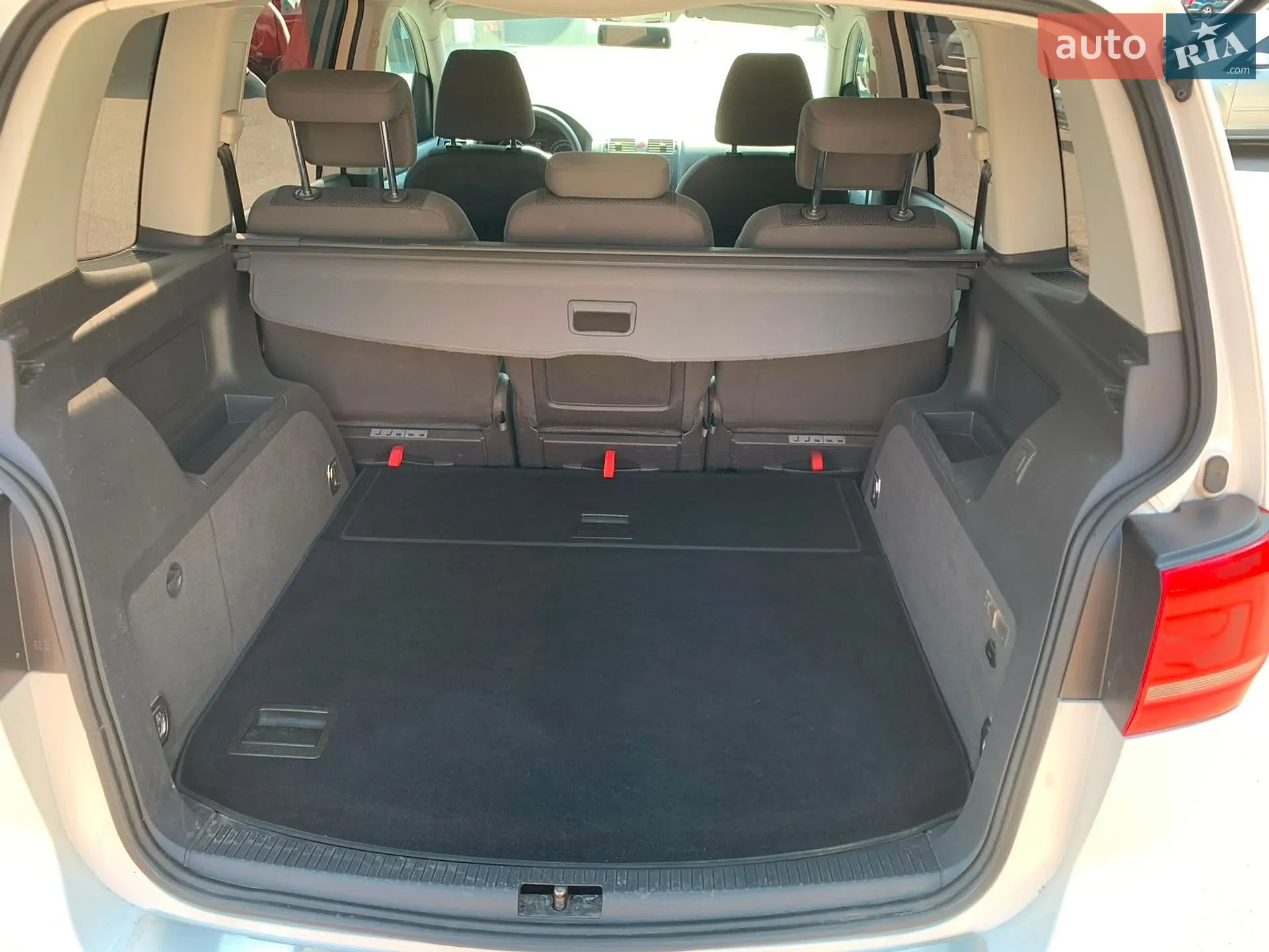 2011 Volkswagen Touran - мініатюра 8