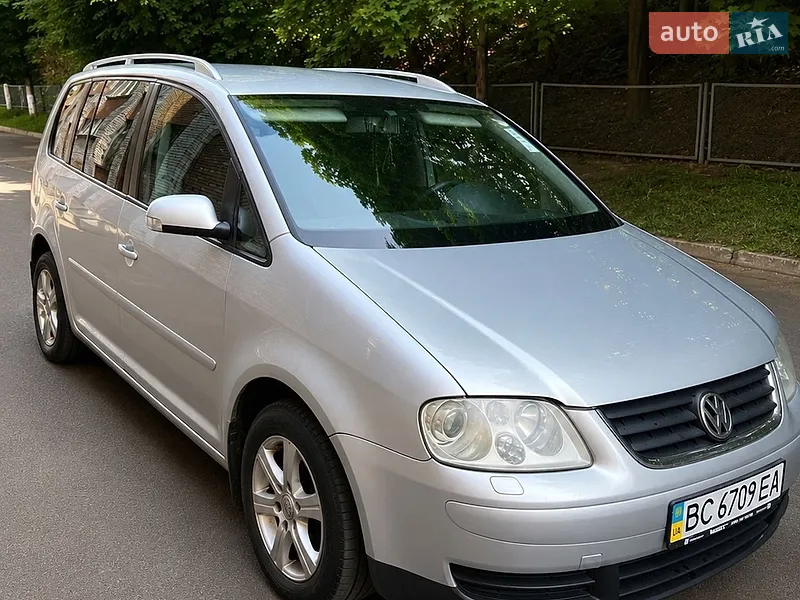 Volkswagen Touran