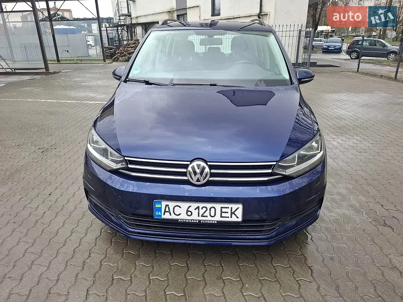 Volkswagen Touran