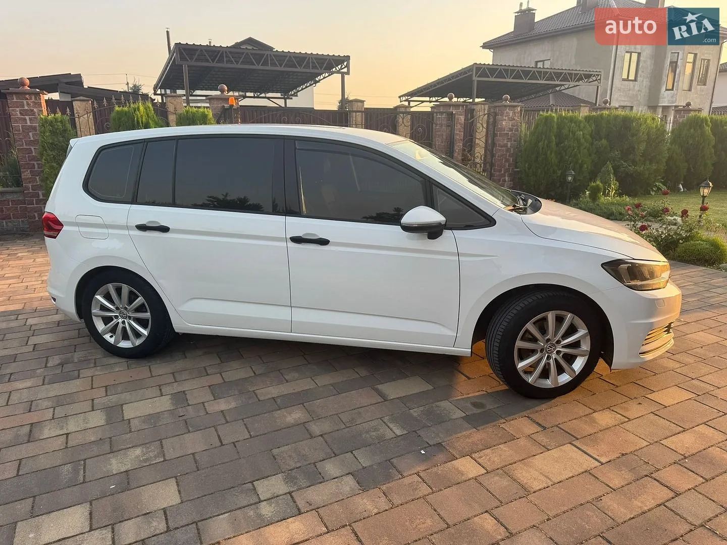 2015 Volkswagen Touran - мініатюра 11