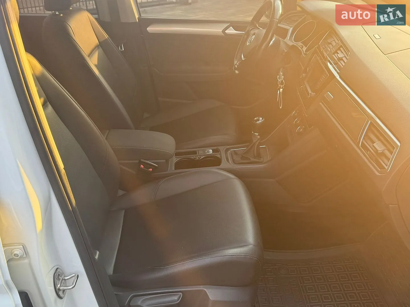 2015 Volkswagen Touran - мініатюра 17