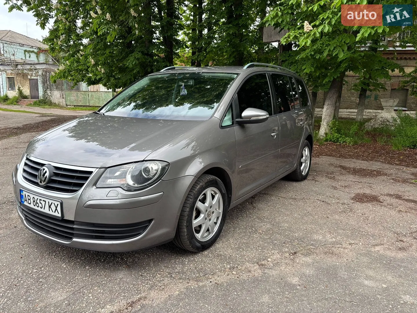2010 Volkswagen Touran - мініатюра 25