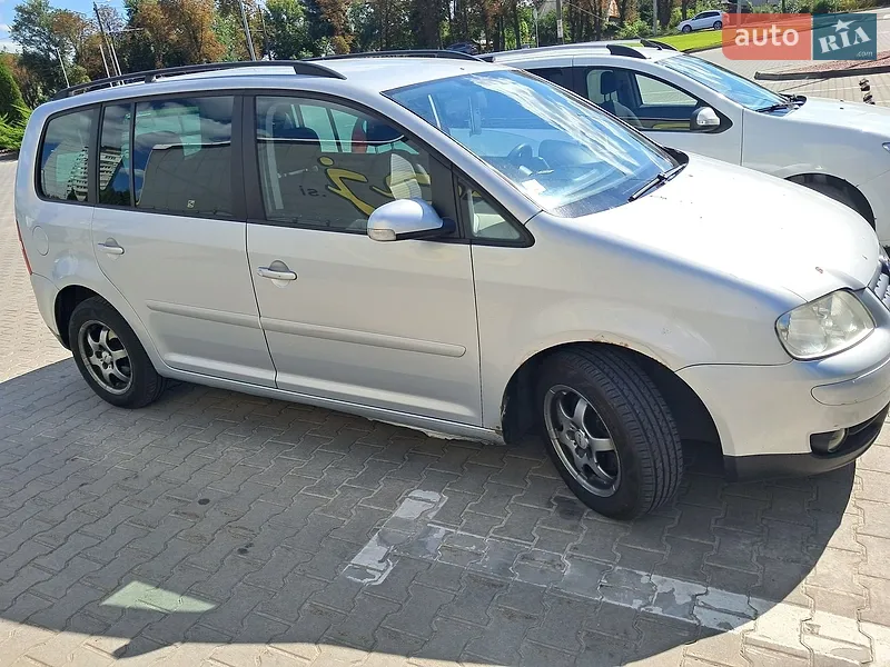 Volkswagen Touran