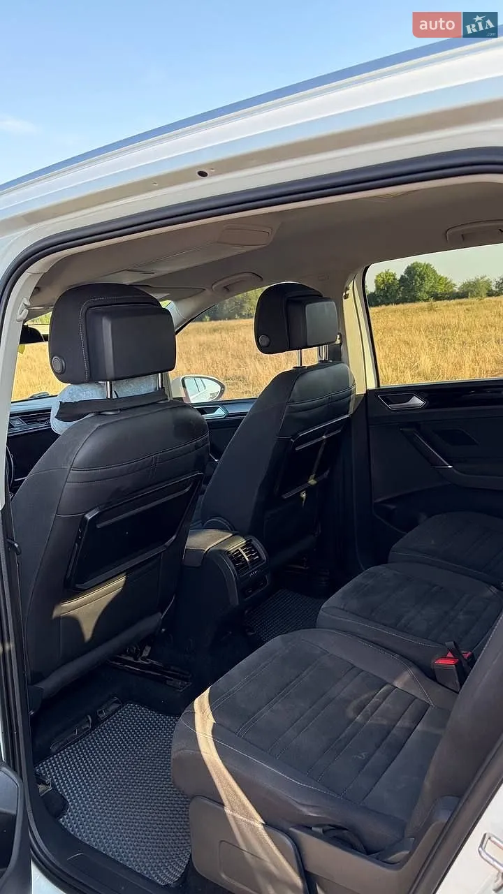 2017 Volkswagen Touran - мініатюра 12