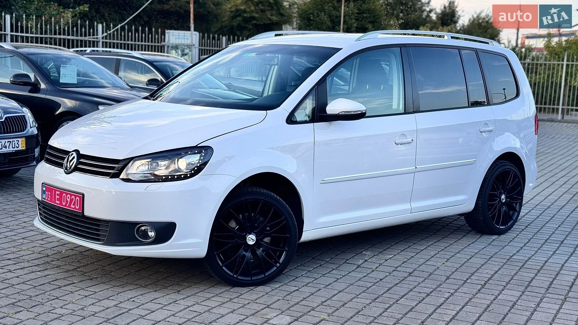 2011 Volkswagen Touran - мініатюра 2